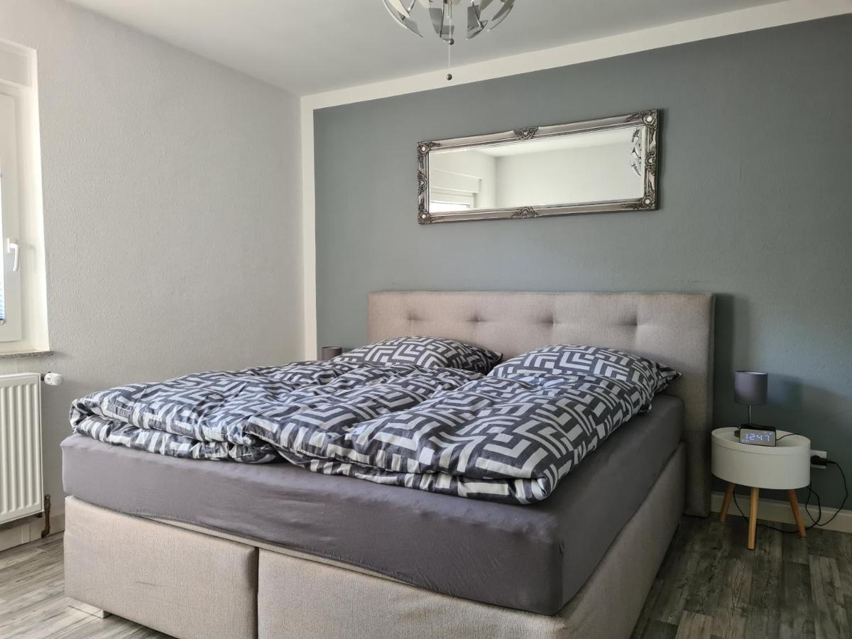 Ferienwohnung Saturn Muelheim an der Ruhr Luaran gambar